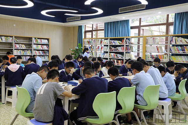 重庆市两江巴蜀中学